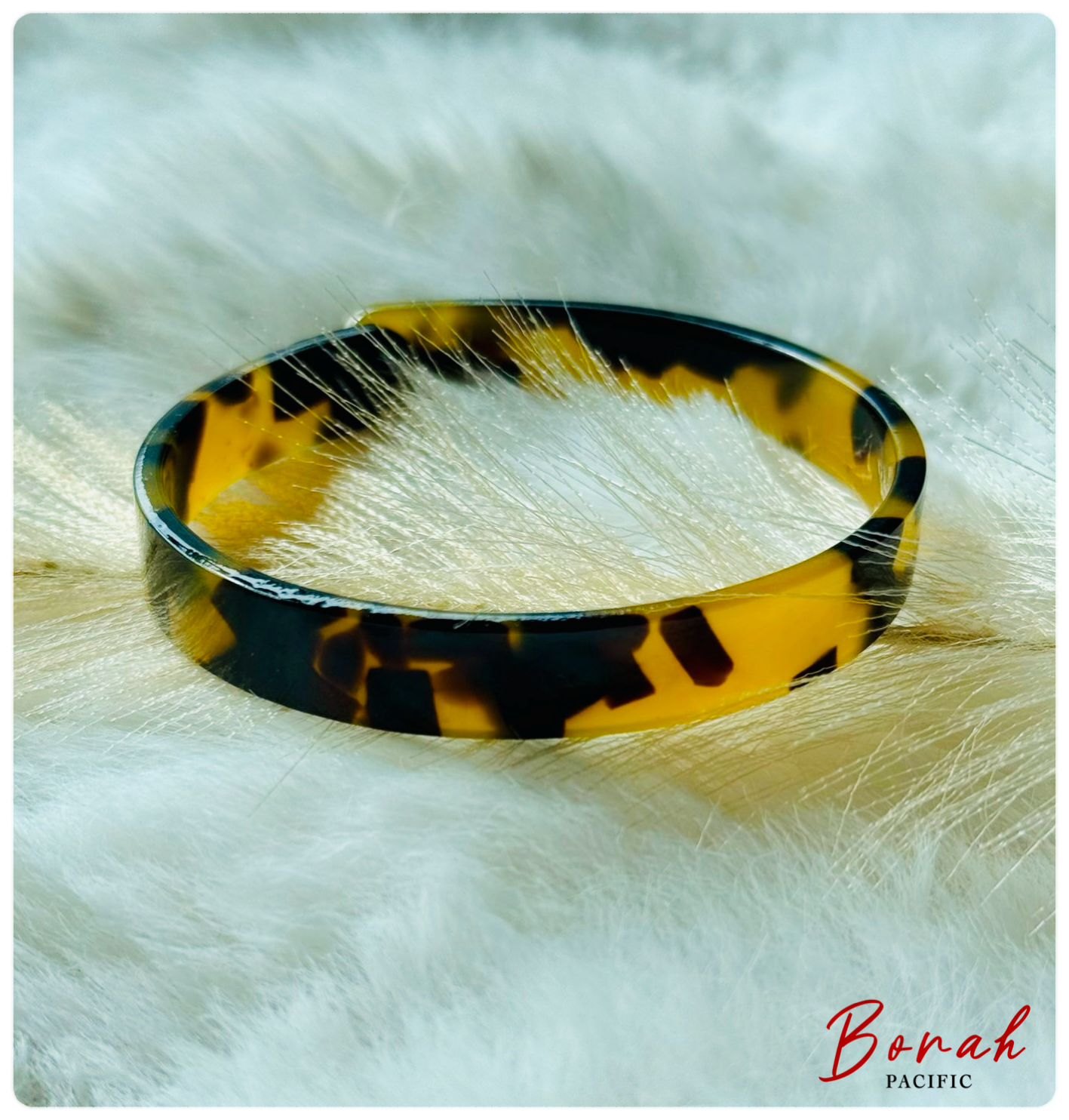 Le-LAUMEI Shell Bracelet (Plain Design)