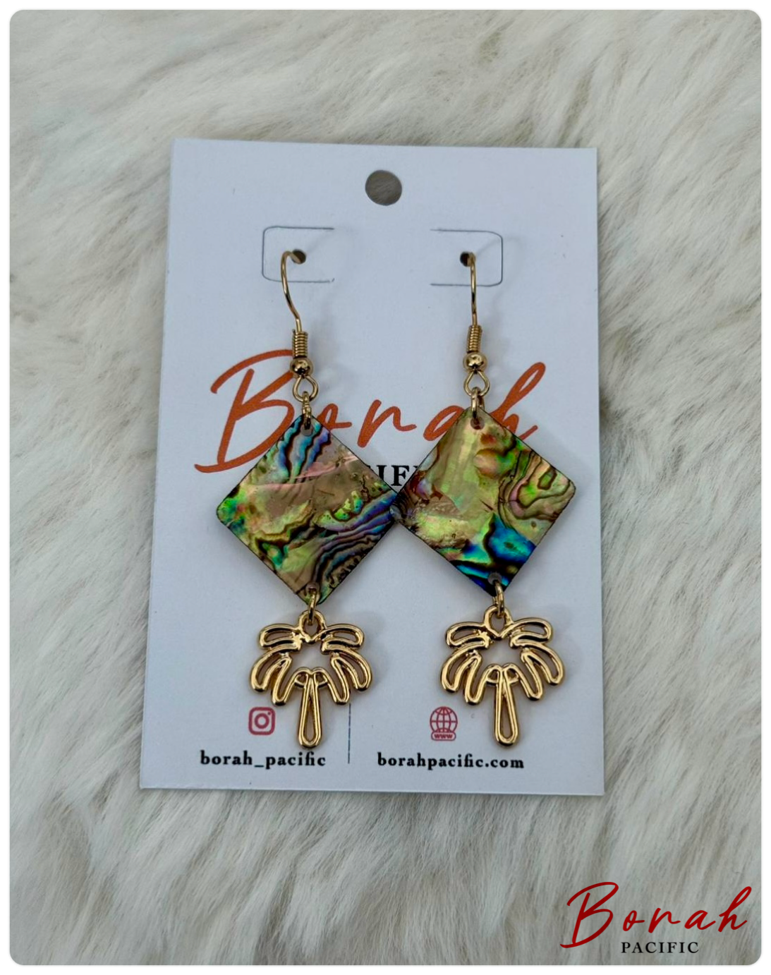 Le-PĀUA Earrings 🌺