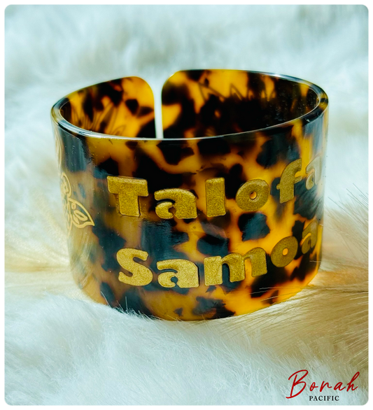 Le-LAUMEI Shell Bracelet (talofa samoa design)