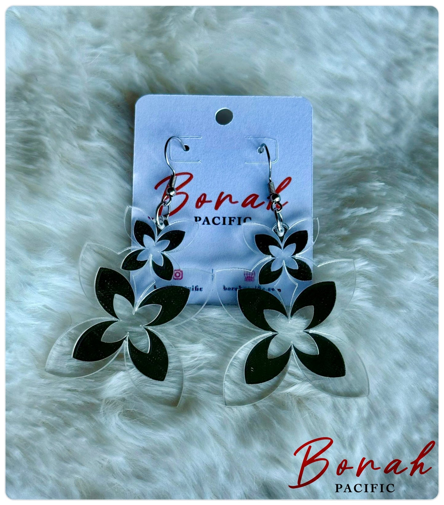 Le-WHĀNAU Earrings 🌺